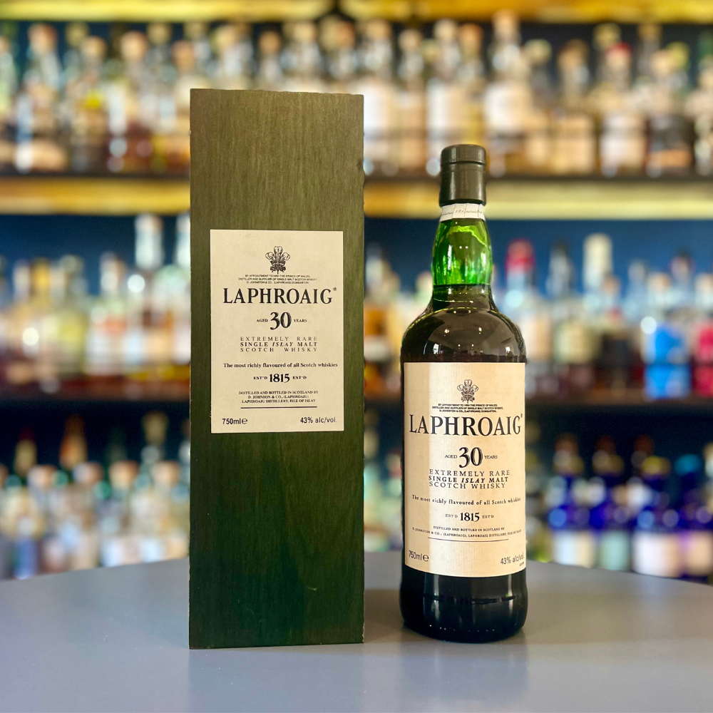 Laphroaig 30 Years Scotch Whisky Bar