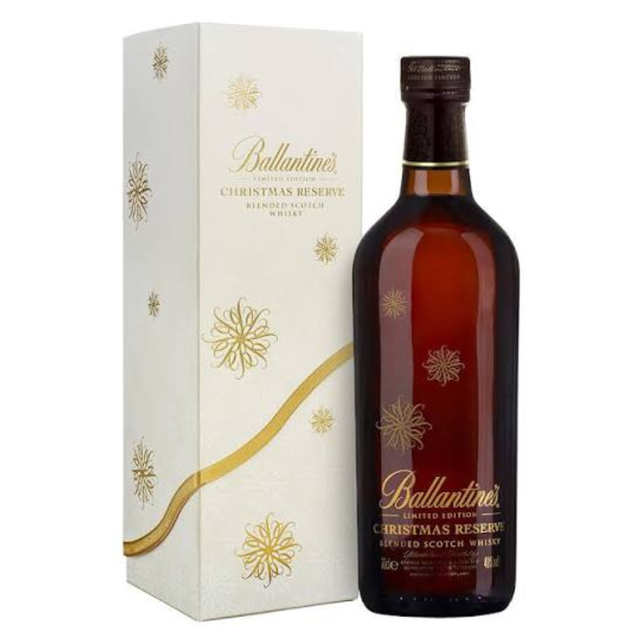Ballantine’s Christmas Reserve festive whisky gift presentation